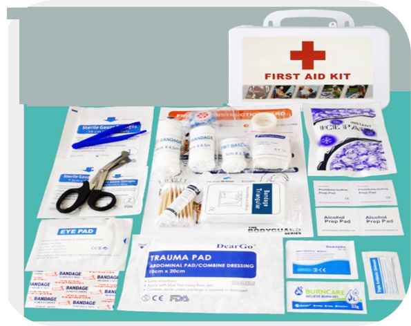 First aid kit, wilderness, survival, outdoor, medical first aid 040