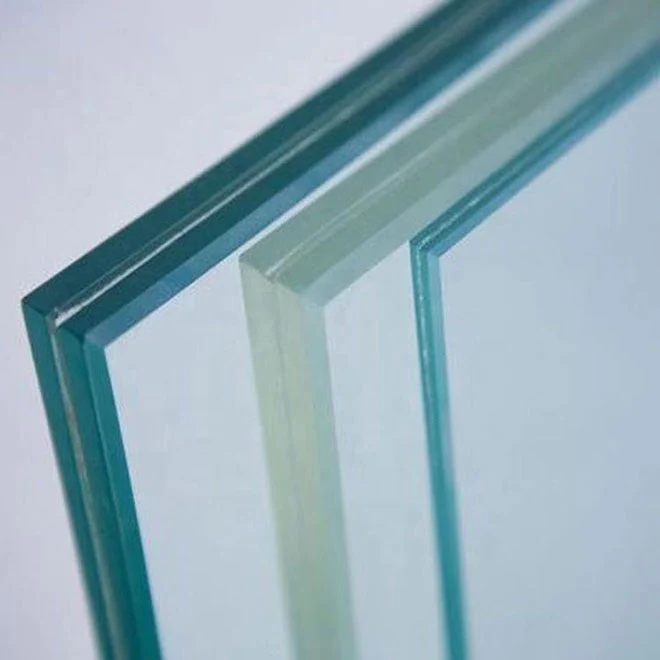 8,38 mm átlátszó laminált üveg