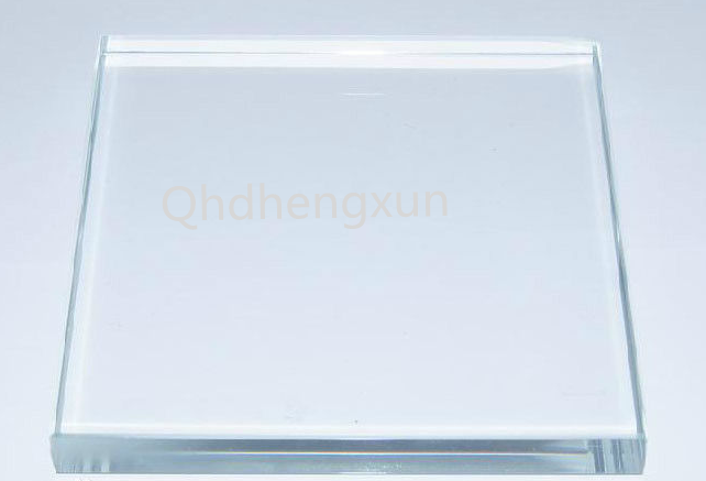 Extra clear float glass