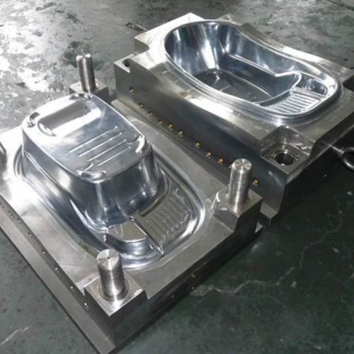 Car hood molding Injection mold making