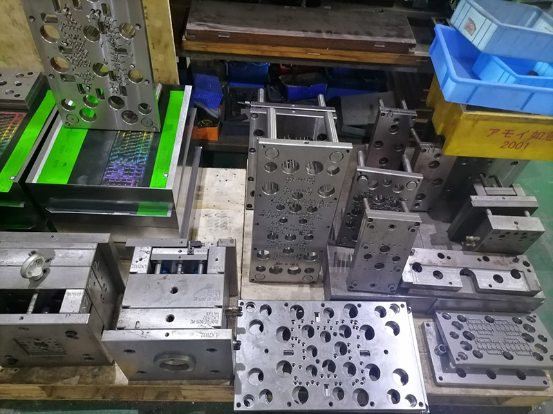 Injection Mold Manufacturing Services