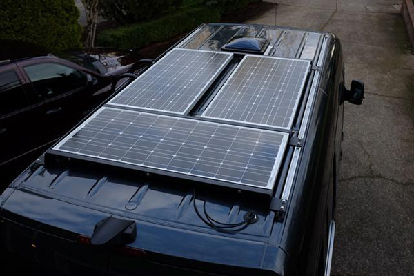 揭秘房车太阳能电池板电源的选择及其安装，让您拥有一辆智能房车！