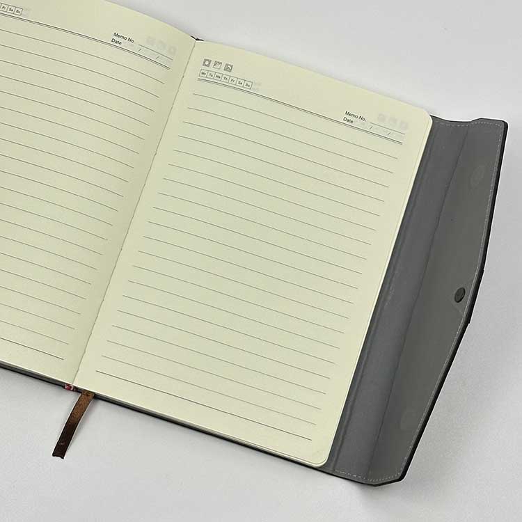 Drievoudig notitieboek met magnetische gesp - 3