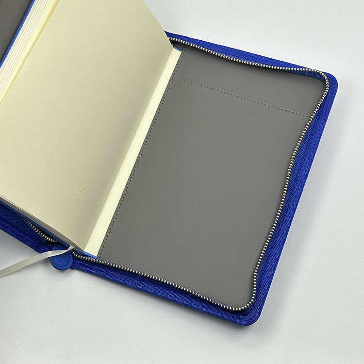 Zipper notebook - 6 