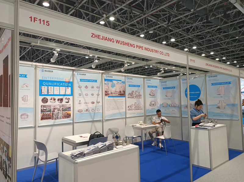 Zhejiang Wusheng Pipe Industry Co., Ltd. woonde de tentoonstelling in Dubai bij.