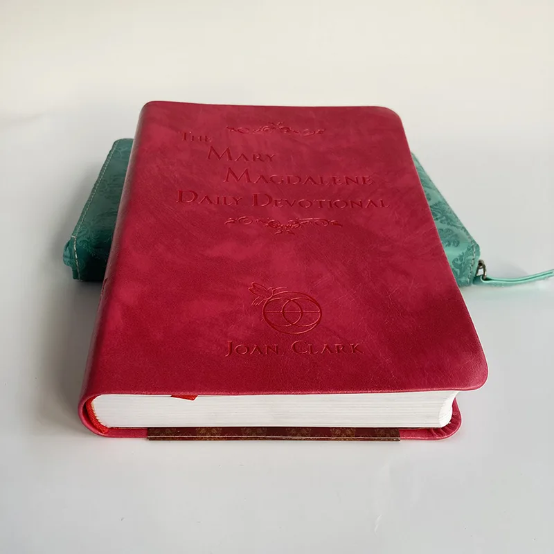 Impresión de cuadernos con cubierta de cuero