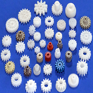 Various types of spur gears