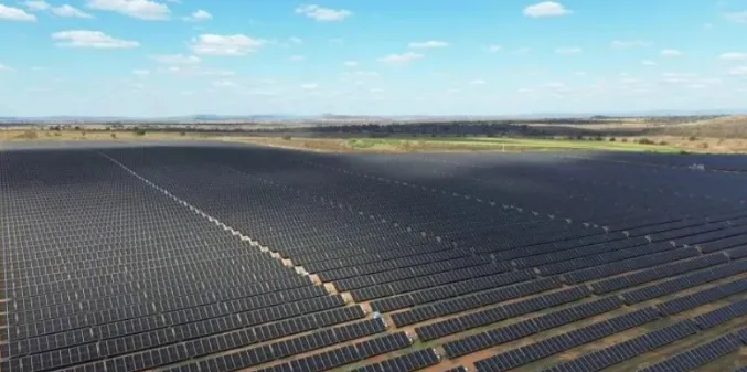 Amerikas größtes Photovoltaikkraftwerk ist in Brasilien ans Netz gegangen