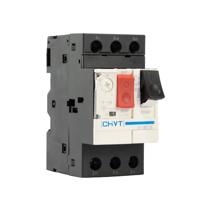 What types of breakers should be used to protect motors?