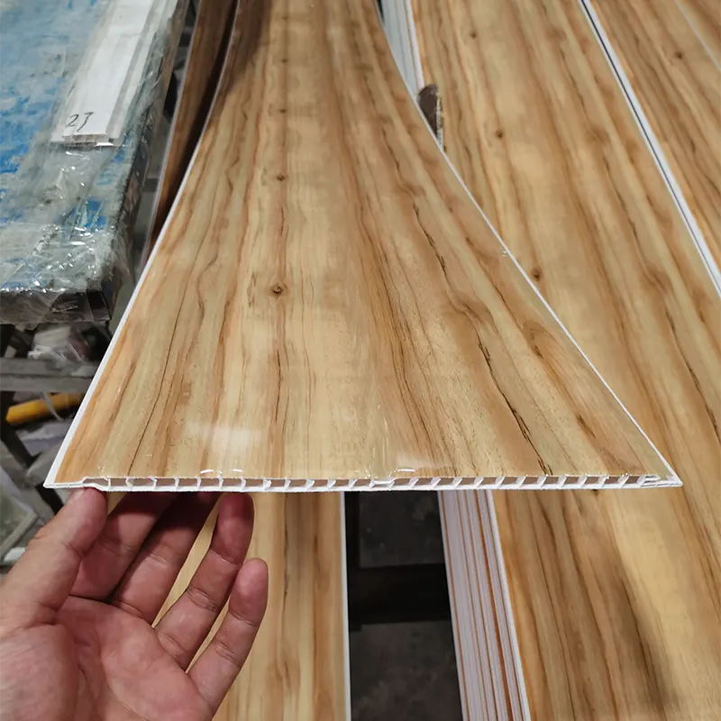 لکڑی کی آرائشی PVC چھت کی ٹائلیں۔