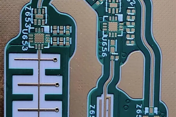 Você quer saber em que ambiente o PCB estará com defeito?