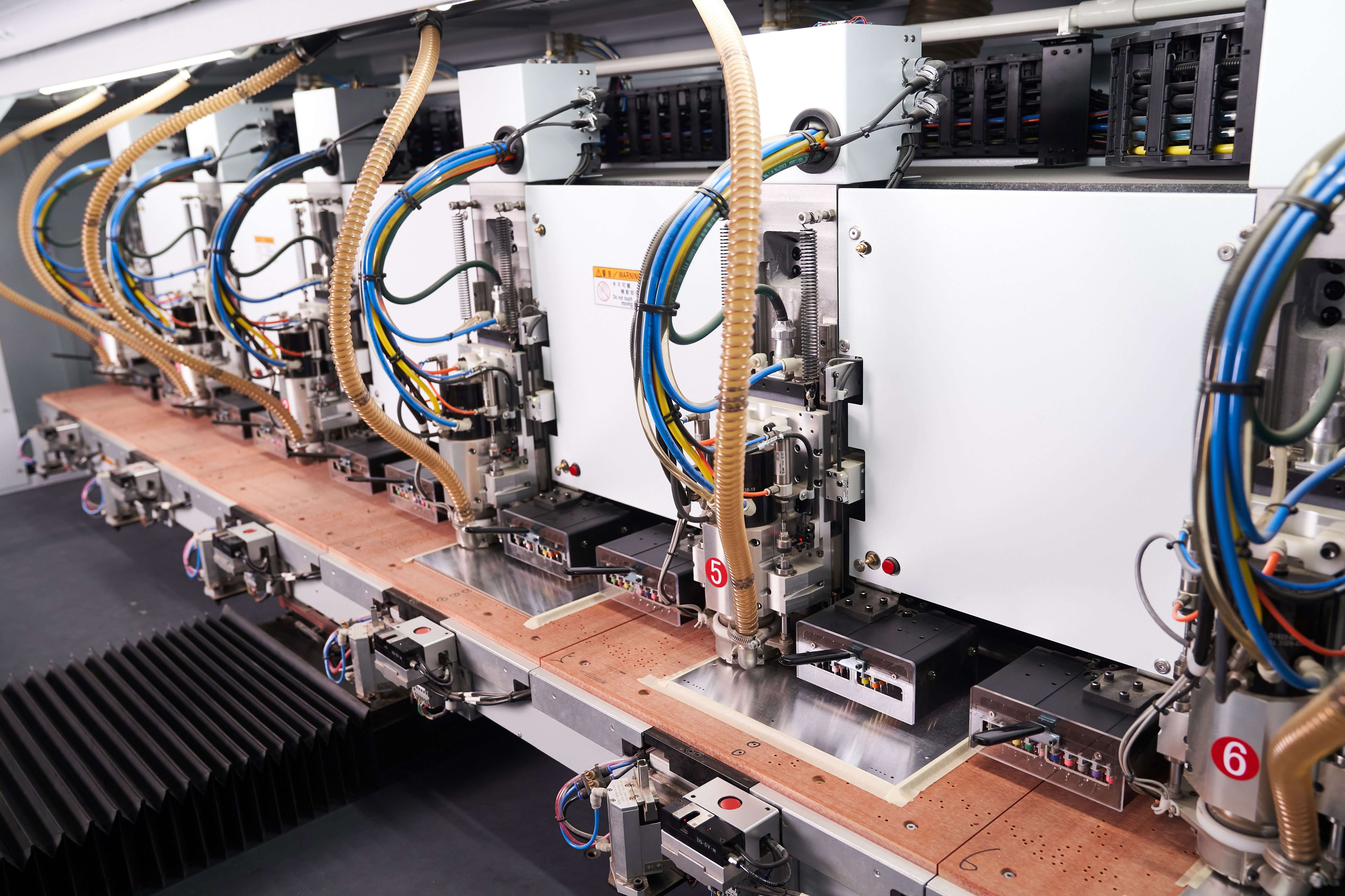 Explication détaillée du circuit imprimé PCB dans le flux de traitement de production en usine