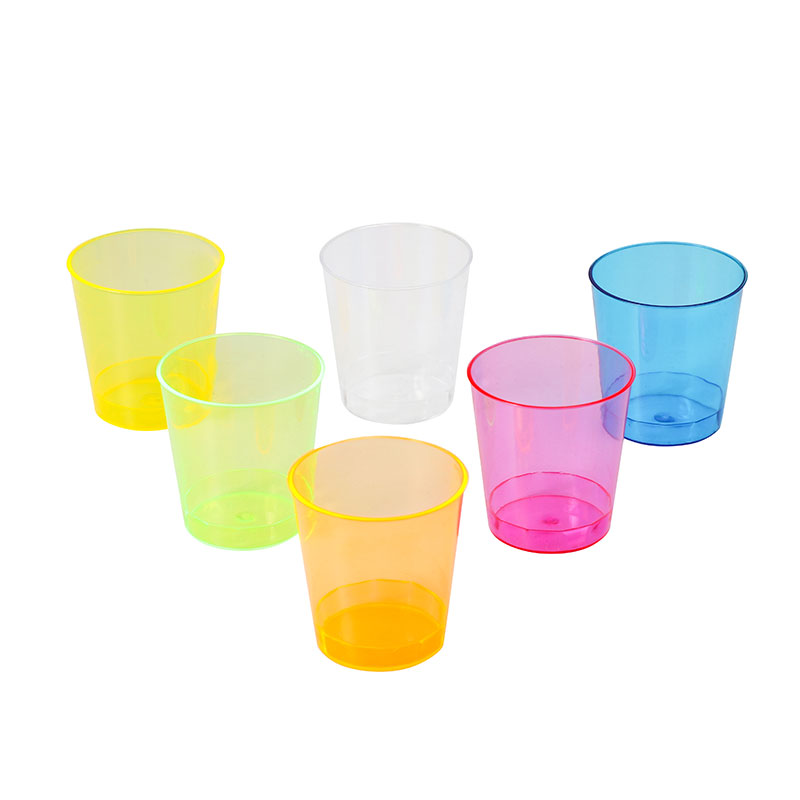 Genomskinlig färg plast shot Cup