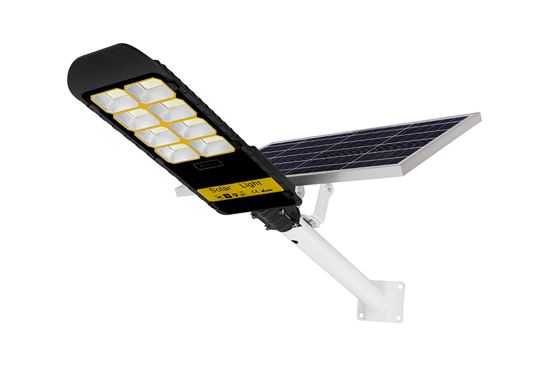 Réverbère LED à panneau solaire intégré tout en un