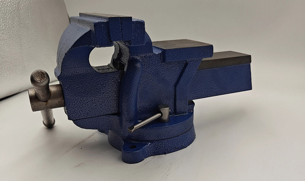 Bench Vise With Anvil