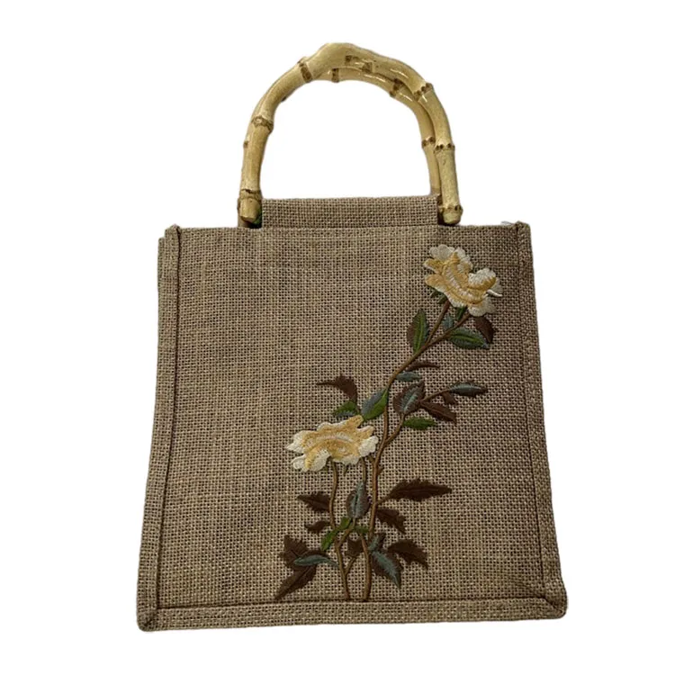 Дамска чанта от лен с декоративни дръжки