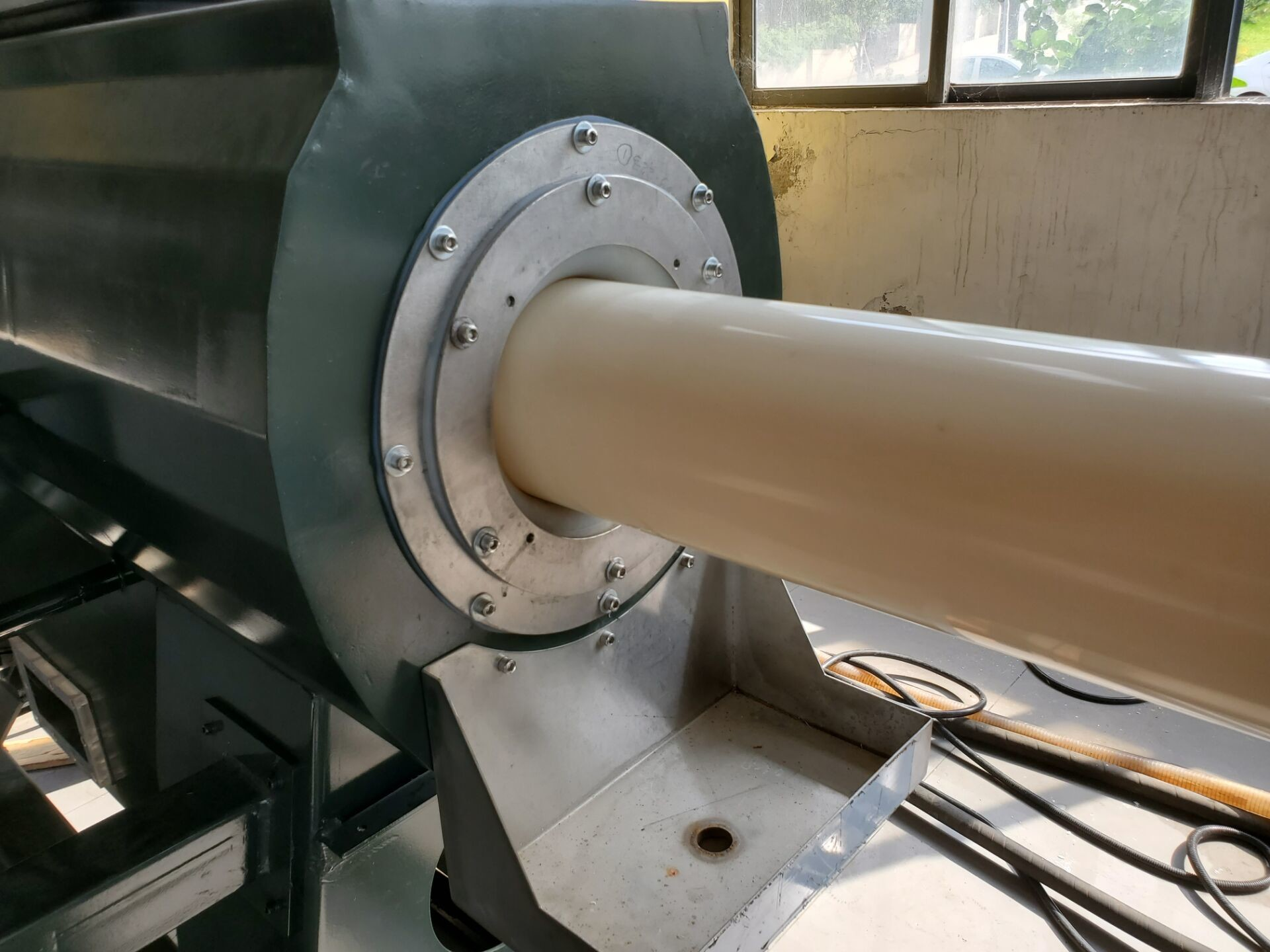 Descubra a excelencia na fabricación de tubos de PVC con maquinaria Kangju de China