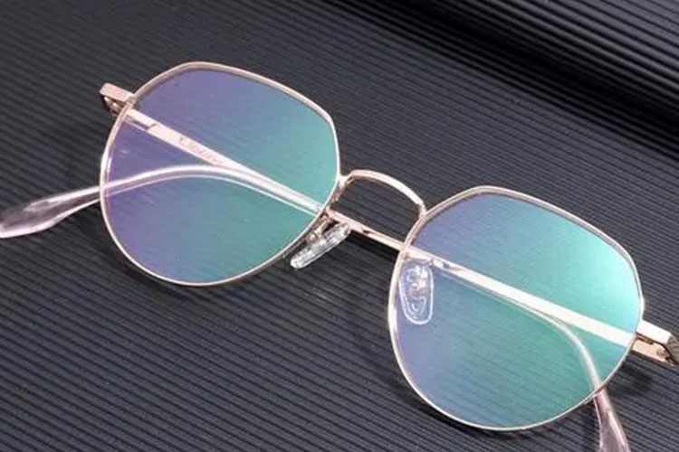 Какво представляват оптичните очила