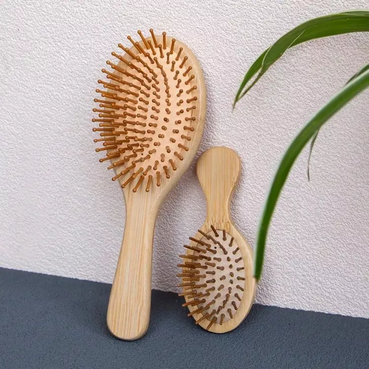 Spazzola per capelli in bambù naturale
