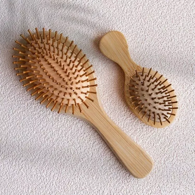 Spazzola per capelli in bambù naturale