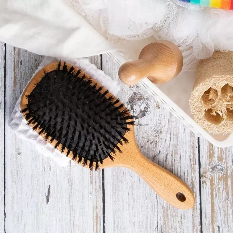 Spazzola per capelli con paletta in legno