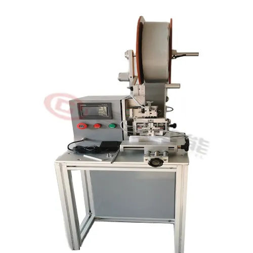 Sponge strip sticking machine for semi-auto mask