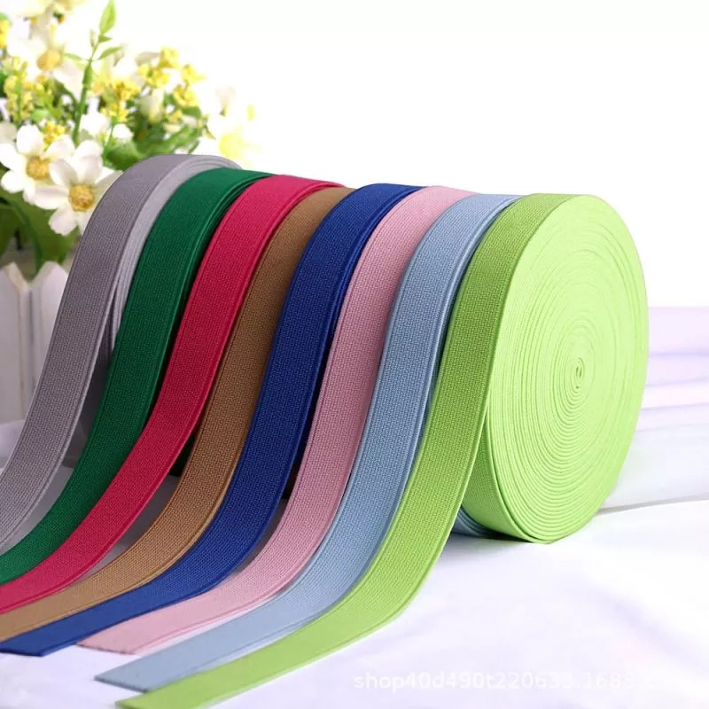 Fascia elastica in maglia elasticizzata per accessori