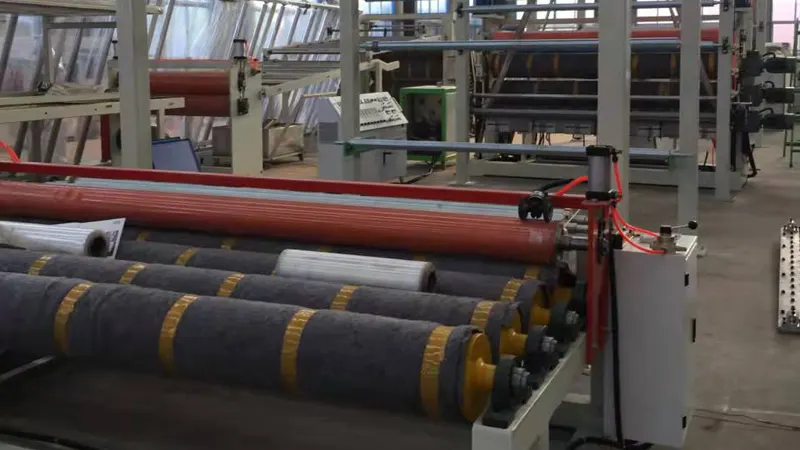 Maskine til fremstilling af PVC-gulvmåtter