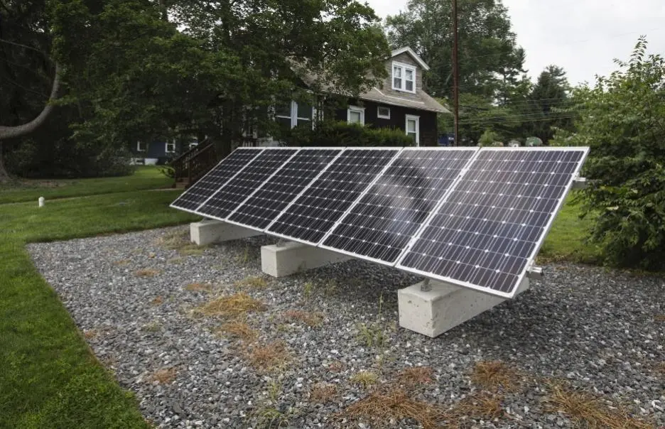 Solarni sistem za pritrditev na stojalo