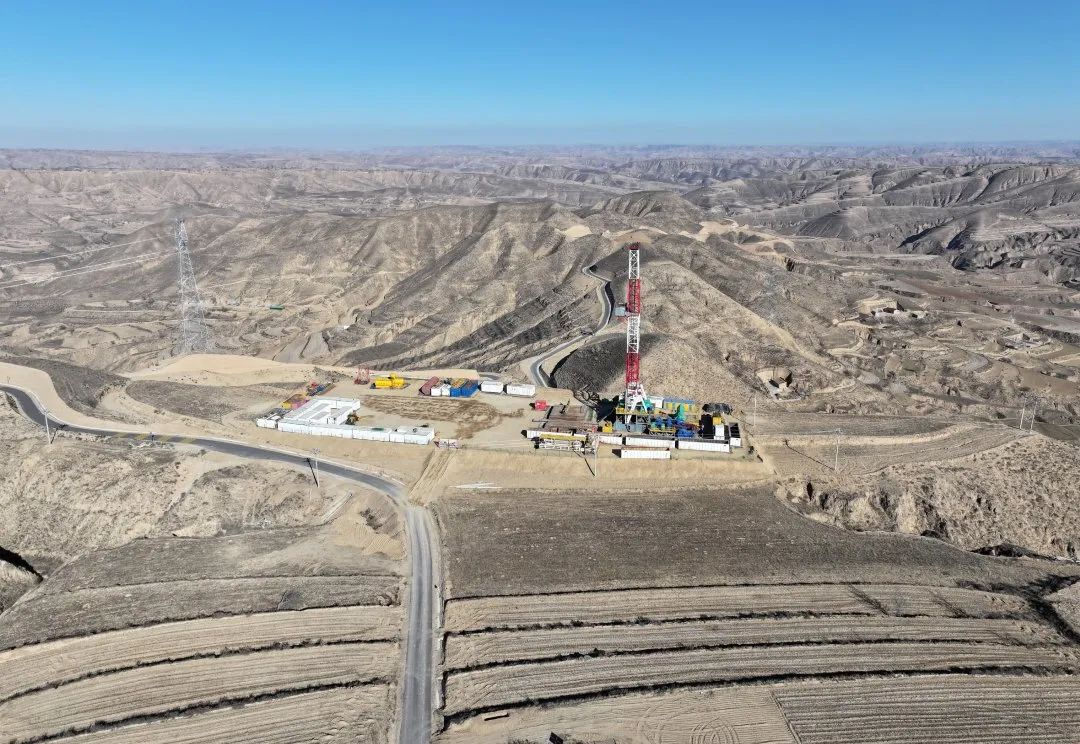 Μεγάλα νέα! Η CNPC ανακάλυψε ένα μεγάλο κοίτασμα πετρελαίου χωρητικότητας 100 εκατομμυρίων τόνων