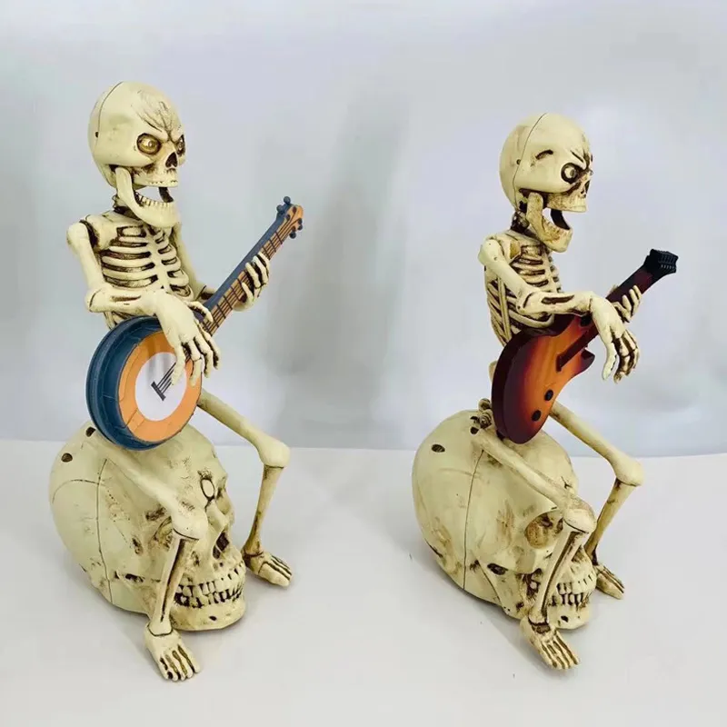 Rock & Roll Sit Skeleton Bermain Patung Gitar Elektrik