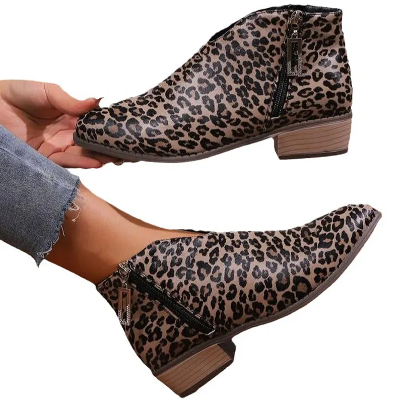 tacones gruesos con estampado de leopardo para mujer