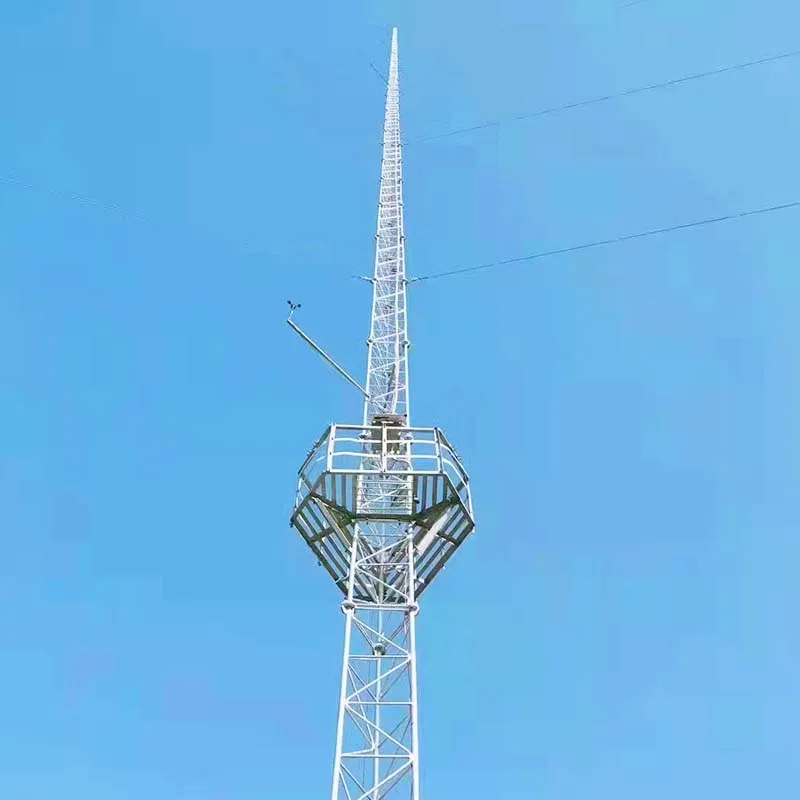 Челични громобрански торањ под углом од 35 метара