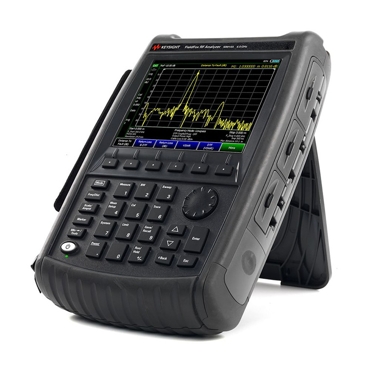 Analyseur de spectre micro-ondes portatif FieldFox N9914A