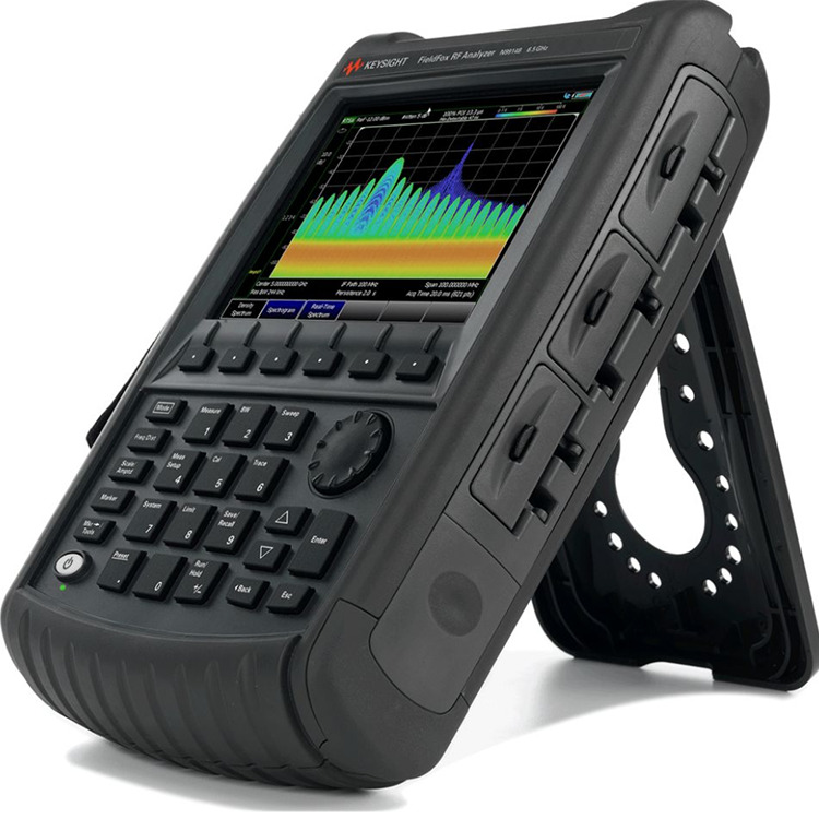 Analyseur de spectre micro-ondes portatif FieldFox N9914B