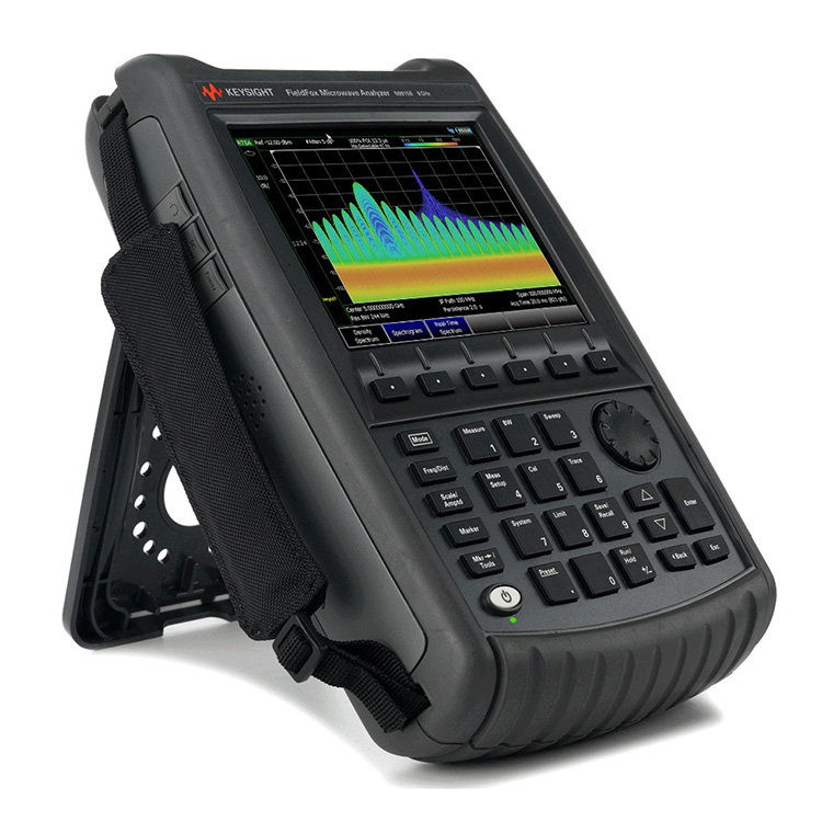 Analyseur de spectre micro-ondes portatif FieldFox N9915B