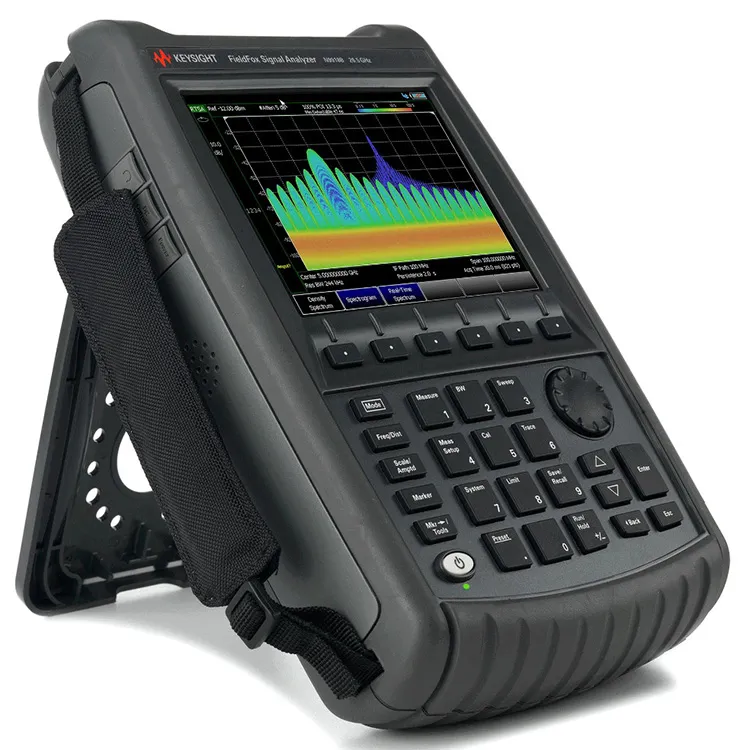 Analyseur de spectre micro-ondes portatif FieldFox N9918B