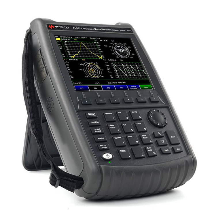 Analyseur de spectre micro-ondes portatif FieldFox N9927A