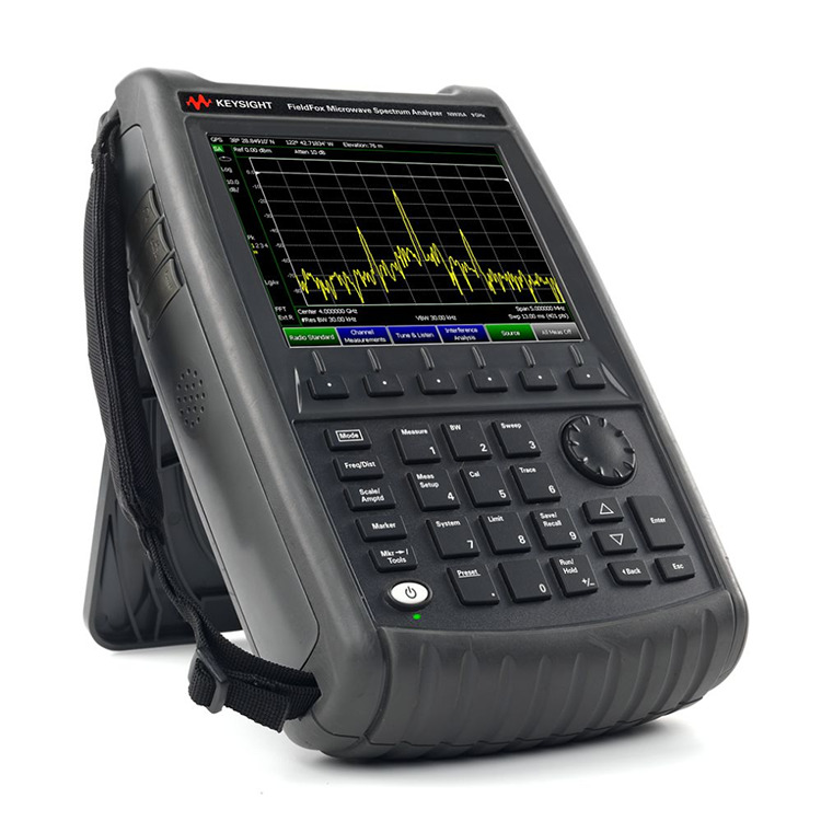 Analyseur de spectre micro-ondes portatif FieldFox N9935A