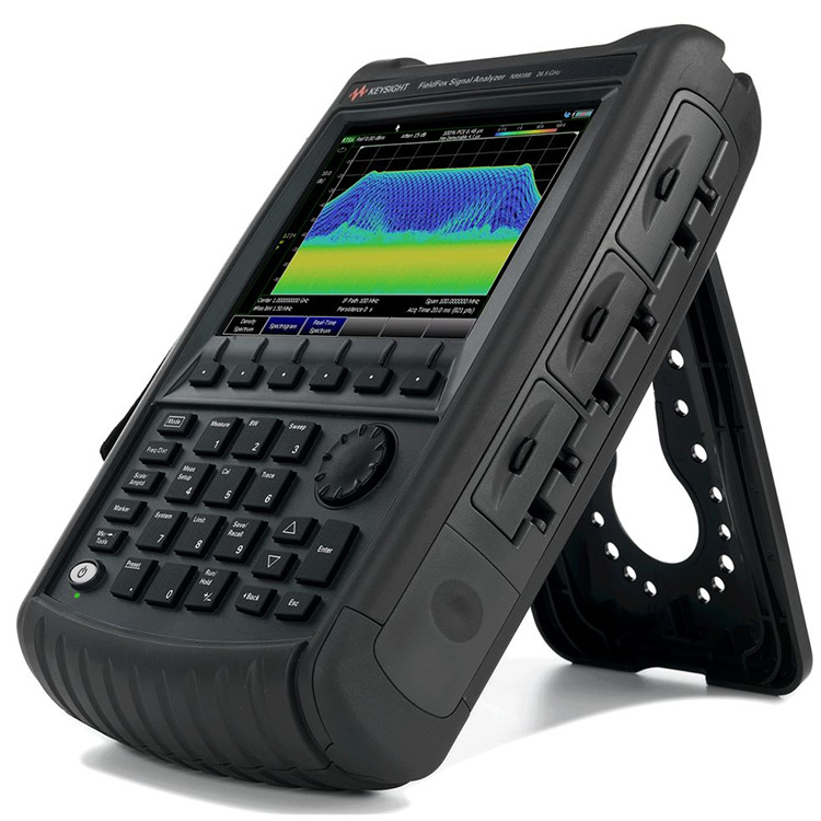 Analyseur de spectre micro-ondes portatif FieldFox N9938B
