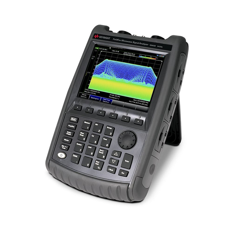 Analyseur de spectre micro-ondes portatif FieldFox N9962B