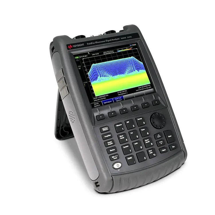 Analyseur de spectre micro-ondes portatif FieldFox N9963B