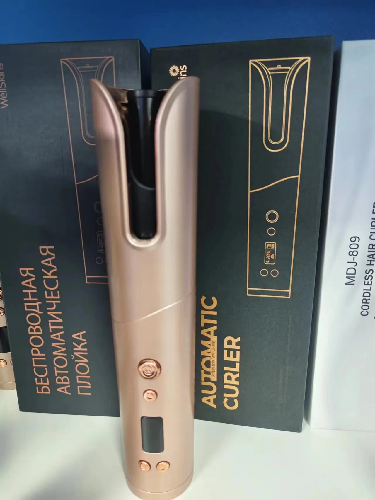 Rosette curling iron- လှပသော ခေတ်ရေစီးကြောင်းအသစ်၊ တစ်နှစ်အာမခံ၊ ငါးနှစ်အာမခံ၊ အကန့်အသတ်မရှိ ကျက်သရေကိုဖန်တီးပါ။