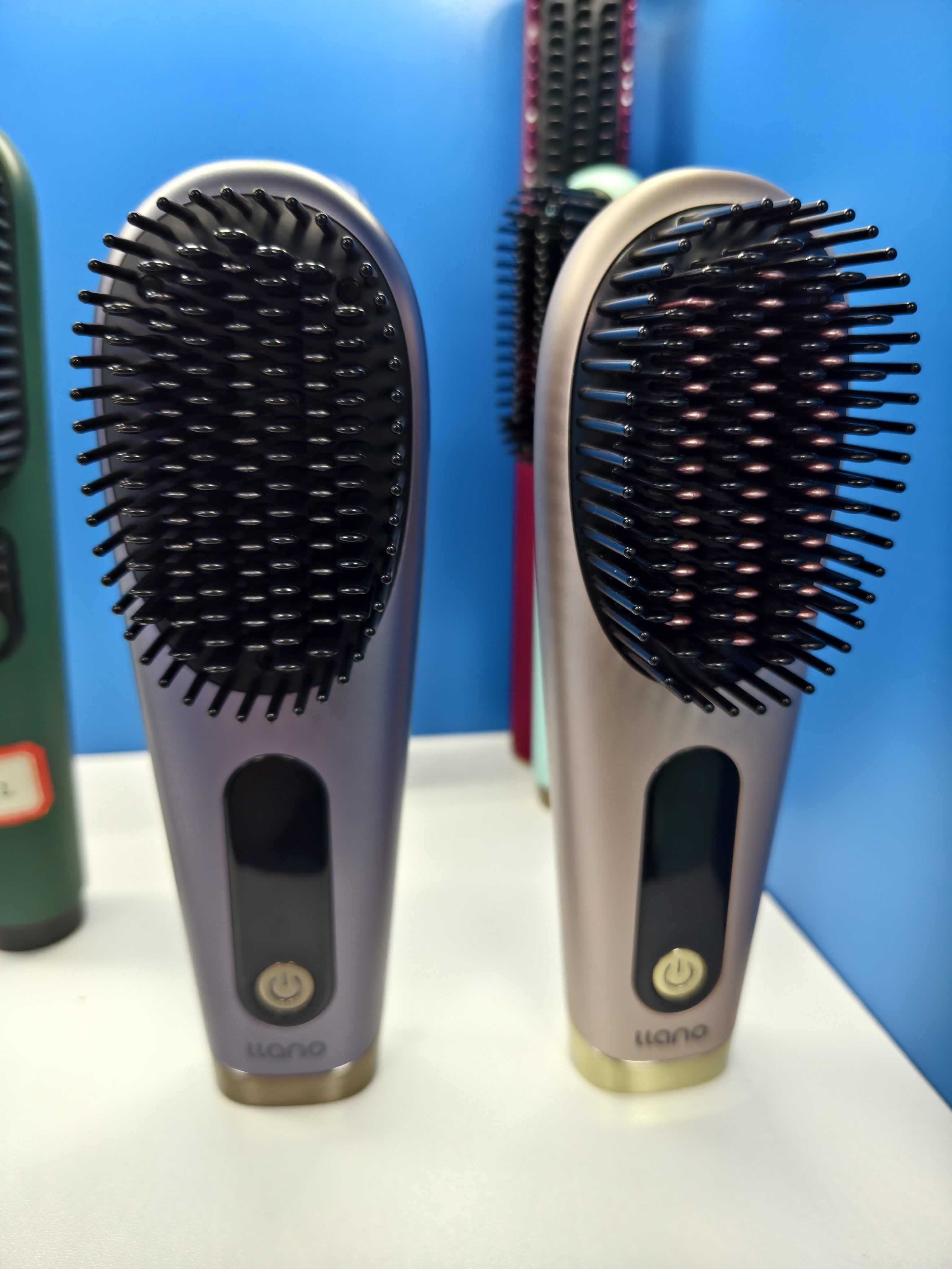Transform your salon service with innovative comb technology