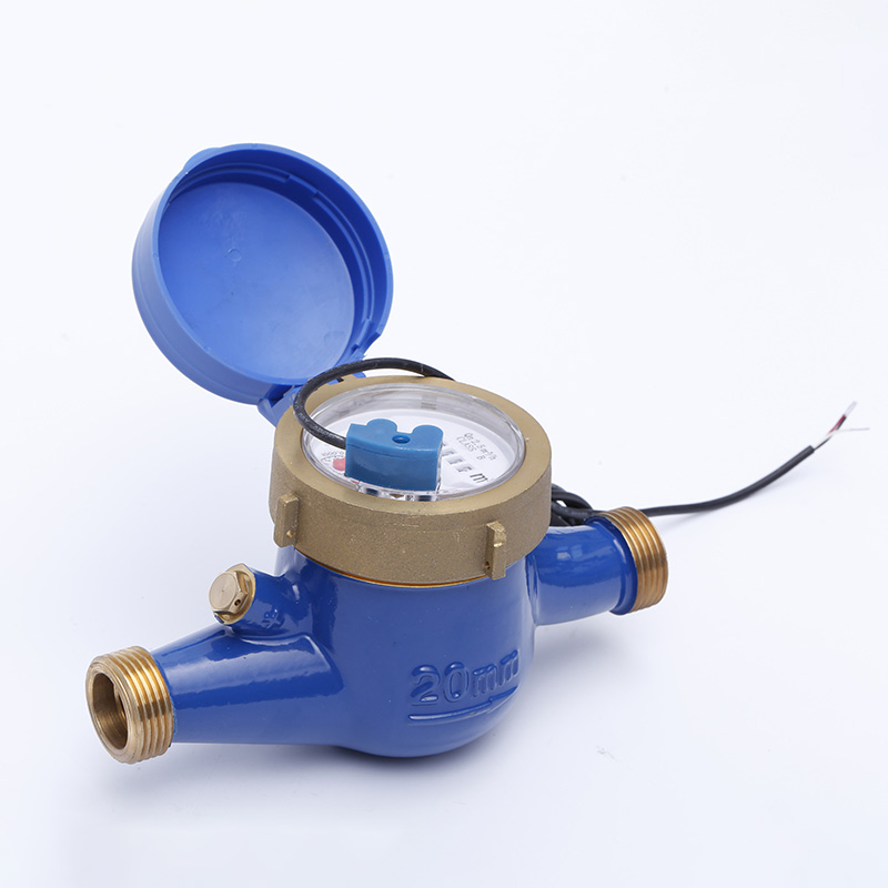 Medidor de agua fría de latón con sensor