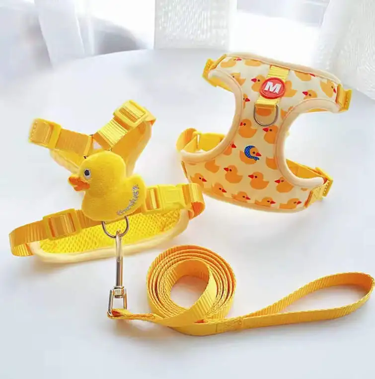Cute Cartoon Duck Decor Cat Leash With Adjustable Vest And Cute Duckling Design For Outdoor Walking Cat Harness