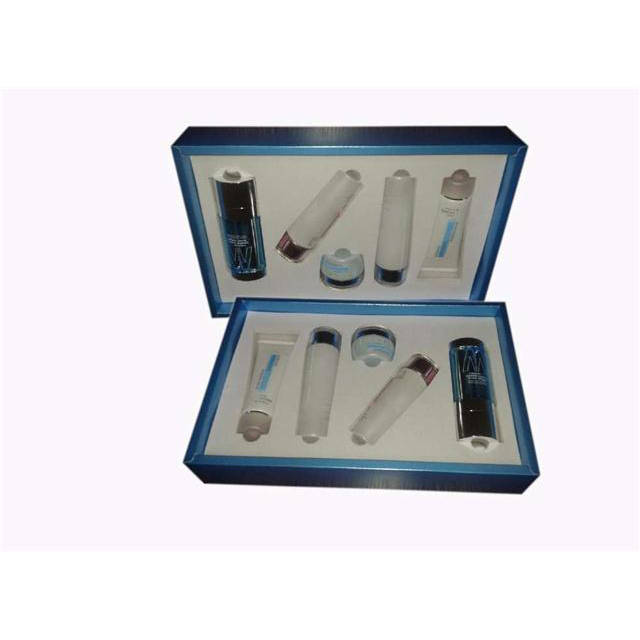 Cosmetic Packaging Magnetic Box with EVA Insert - 1 