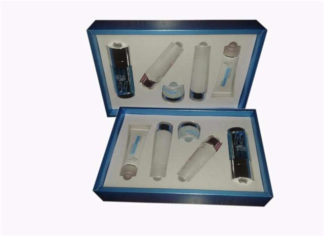 Cosmetic Packaging Magnetic Box with EVA Insert