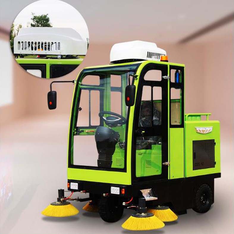 Rechargeable street sweeper - 0