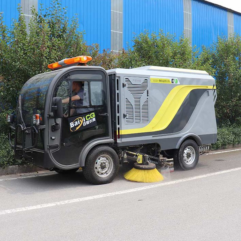 Electric sweeping and cleaning vehicle
